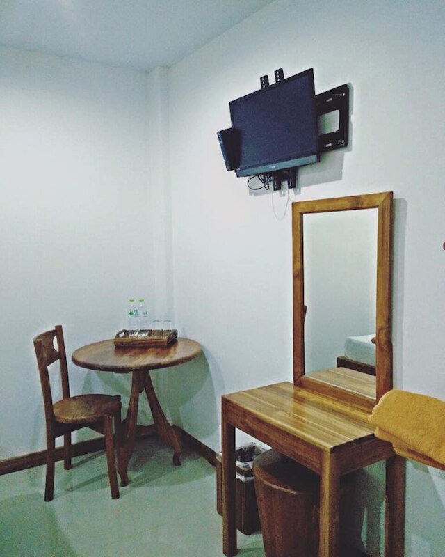 トンパプム プレイス