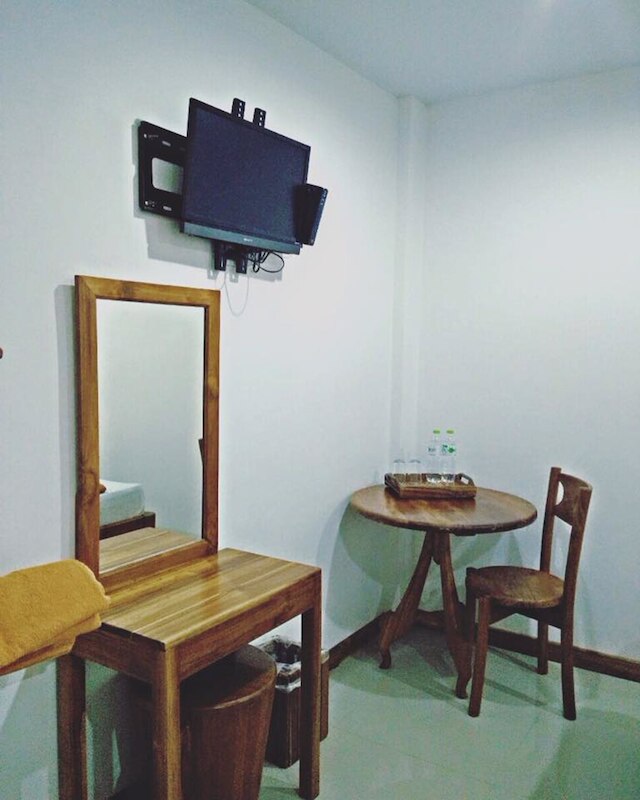 トンパプム プレイス