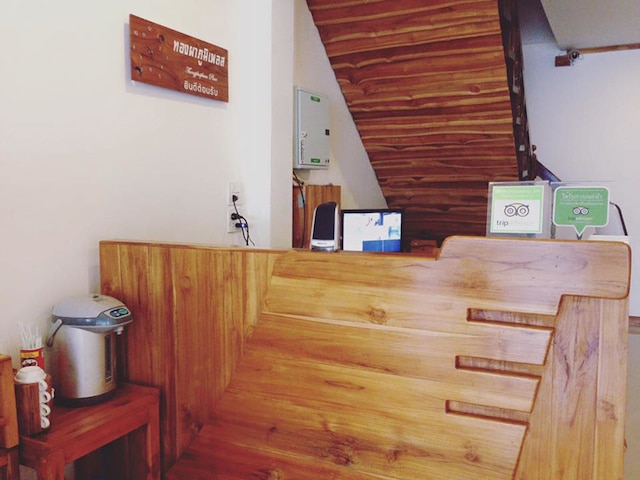 トンパプム プレイス