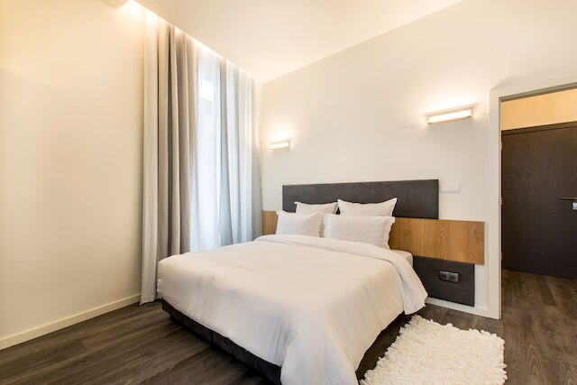 レシスホーム アパートメンツ