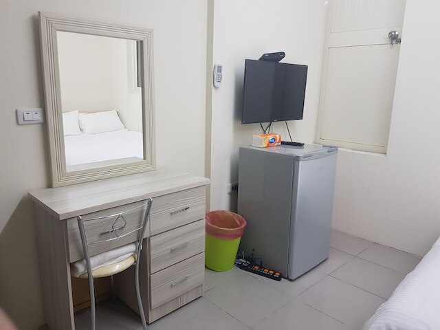 フェンジア ライン スタック (逢甲行棧)