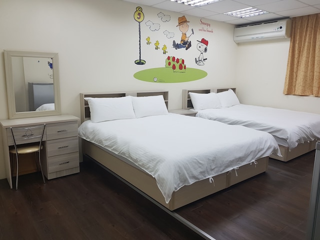 フェンジア ライン スタック (逢甲行棧)