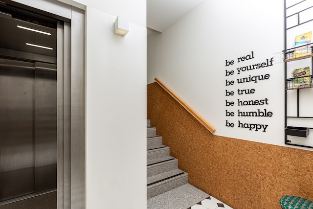 ガレリアス ナイトライフ ファッション フラッツ