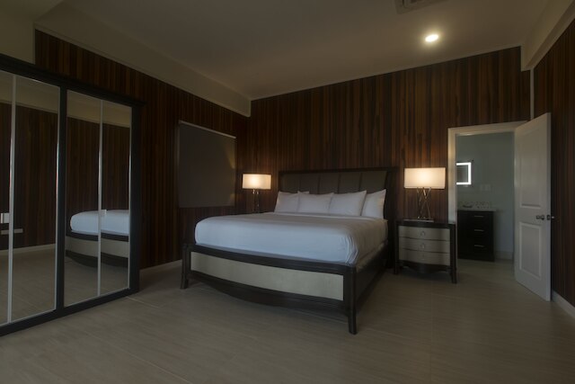 キングス ホテル & レジデンス