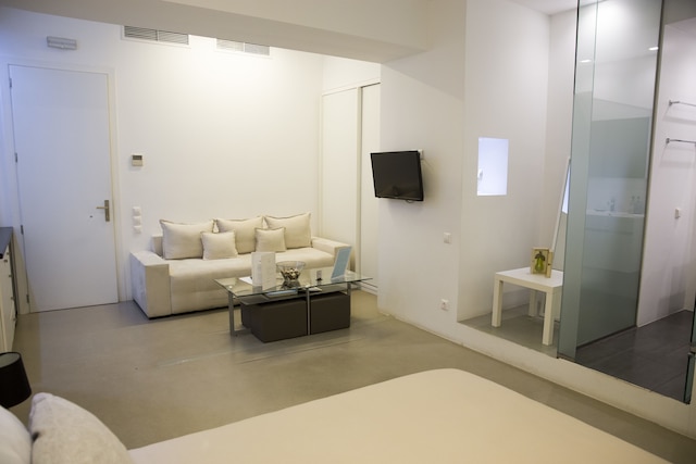 GK アテネ - 到着時に無料の空港シャトル