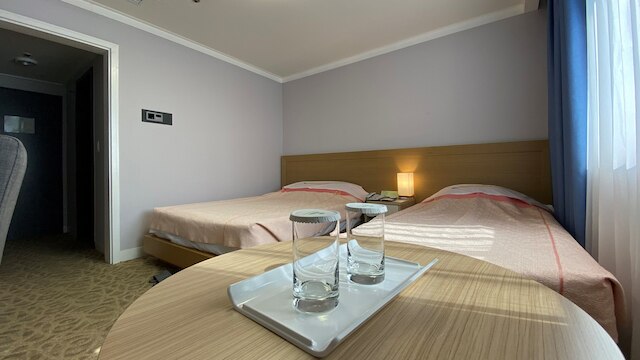 スアンボ サンロク ツーリスト ホテル