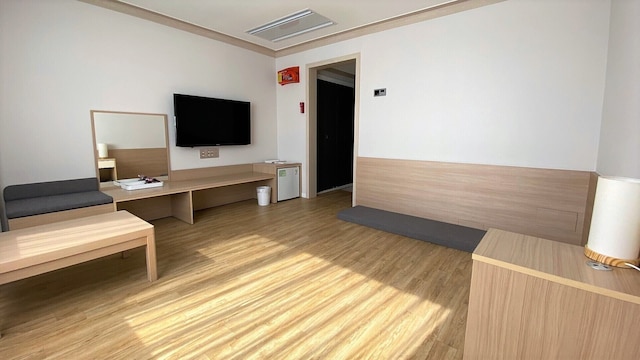 スアンボ サンロク ツーリスト ホテル