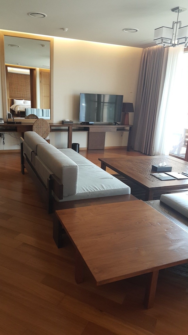 ホテル マエストロ