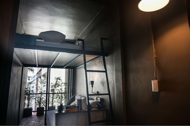 イン ア ボックス ホステル