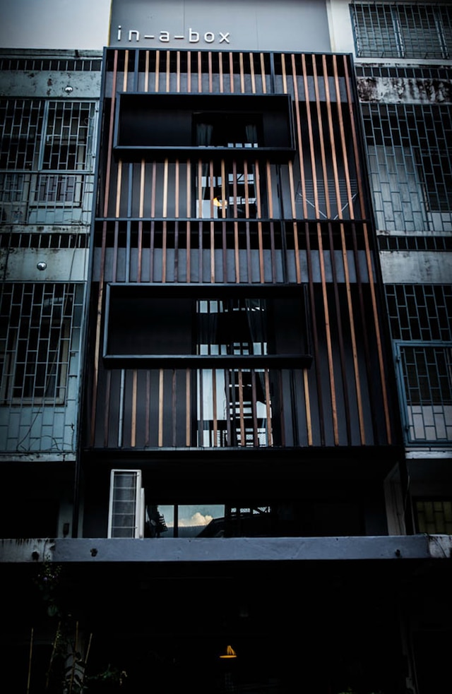 イン ア ボックス ホステル