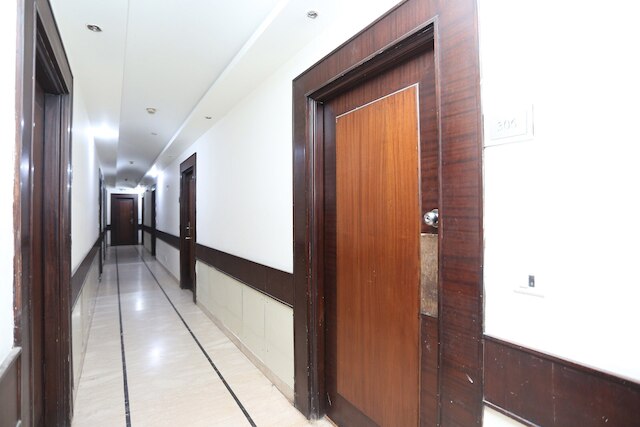 OYO 6845 ザ グランド ホテル