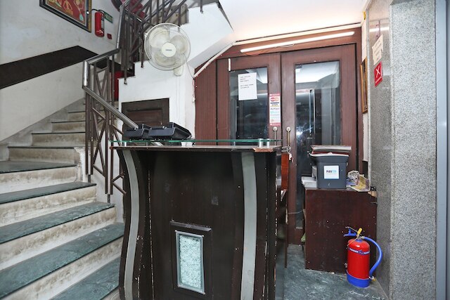 OYO 6845 ザ グランド ホテル