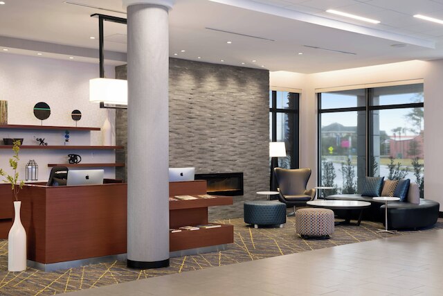 フェアフィールド イン & スイーツ バイ マリオット デイトナ ビーチ スピードウェイ / エアポート