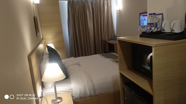 スターリット スイーツ ニームラナ