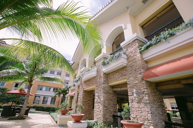 カラズ コンドテルズ