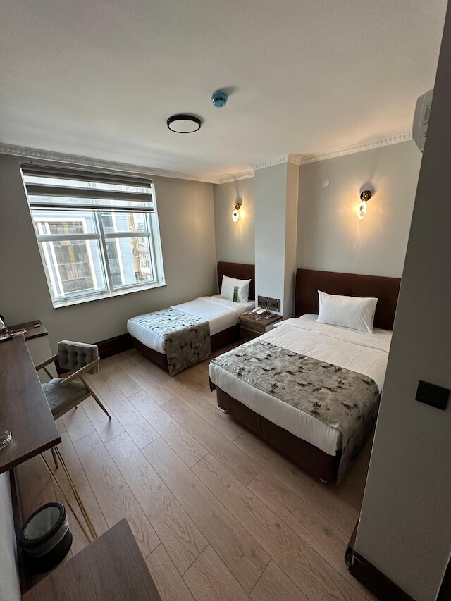 ニフ アンカラ ホテル