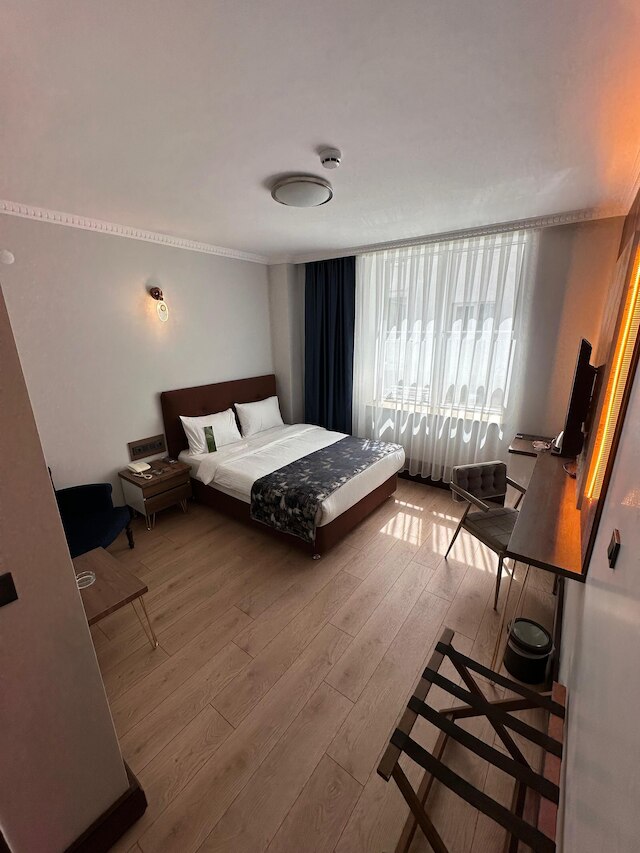 ニフ アンカラ ホテル