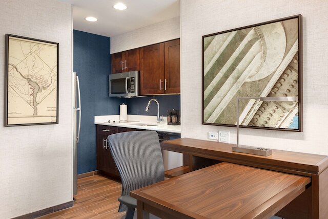 ホームウッド スイーツ バイ ヒルトン アーリントン ロスリン キー ブリッジ