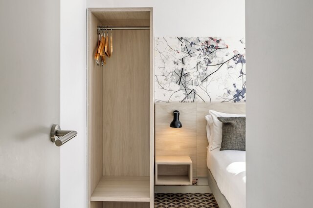 アスパシオス ポブレノウ アパートメンツ