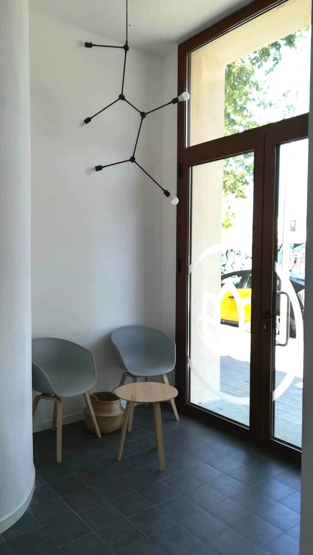 アスパシオス ポブレノウ アパートメンツ