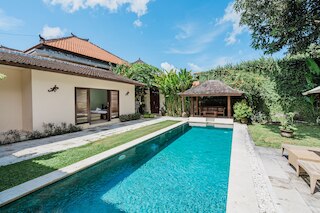 ヴィラ ビスタ 1-4ベッドルーム プライベート プール