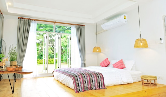 ステイクション