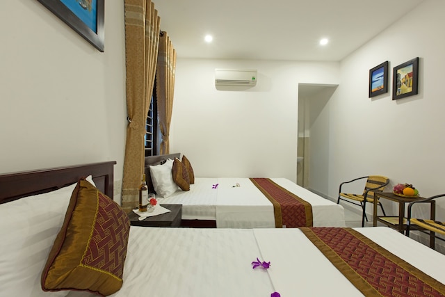 ホームステイ ゴールデン ビー