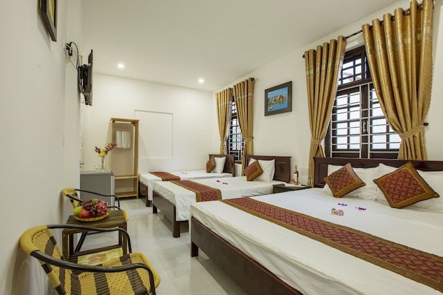 ホームステイ ゴールデン ビー