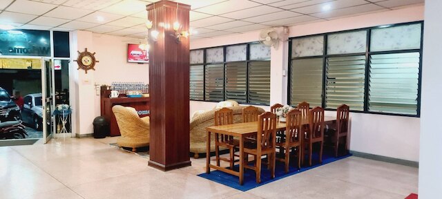 ロイヤル ランド メイ クーロン ホテル