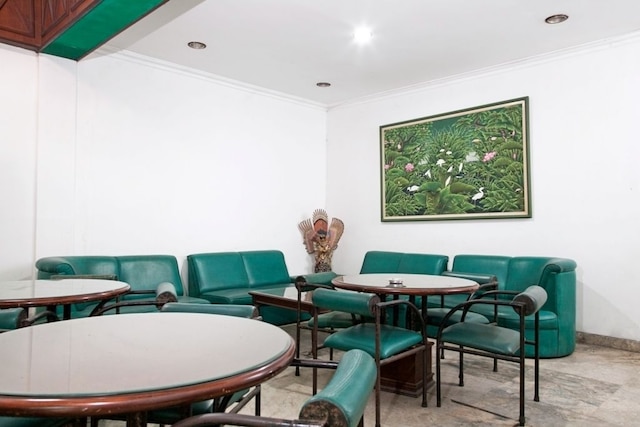 レッドドアーズ ニア UPN ベテラン