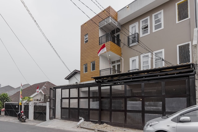 レッドドアーズ プラス アット チペテ ダマイ