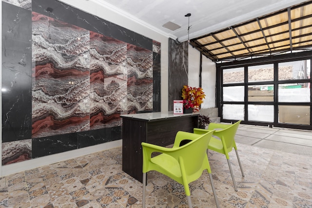 レッドドアーズ プラス アット チペテ ダマイ