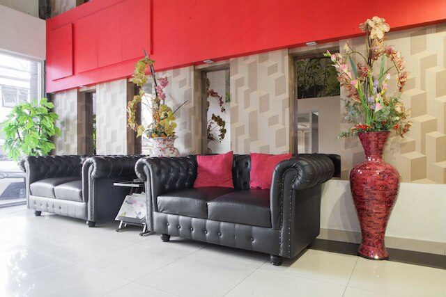 レッドドアーズ ニア グドゥン サテ 2