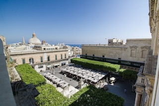 ユー コレクション スイーツ & アパートメンツ