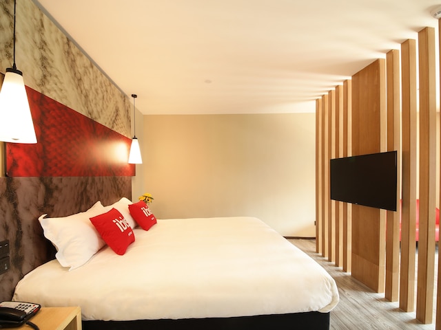 イビス 成都 ウエスト ジンチュイ ロード (宜必思成都荊翠西路店)