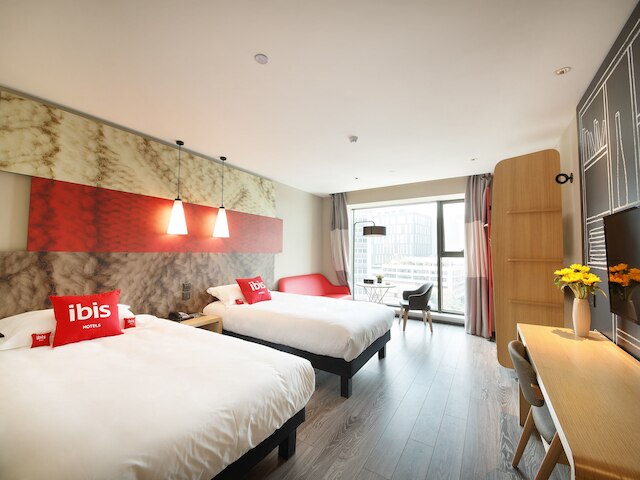 イビス 成都 ウエスト ジンチュイ ロード (宜必思成都荊翠西路店)