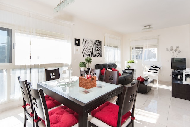 スペーシャス デュプレックス ウィズ テラス 3-ミン フロム ザ ビーチ