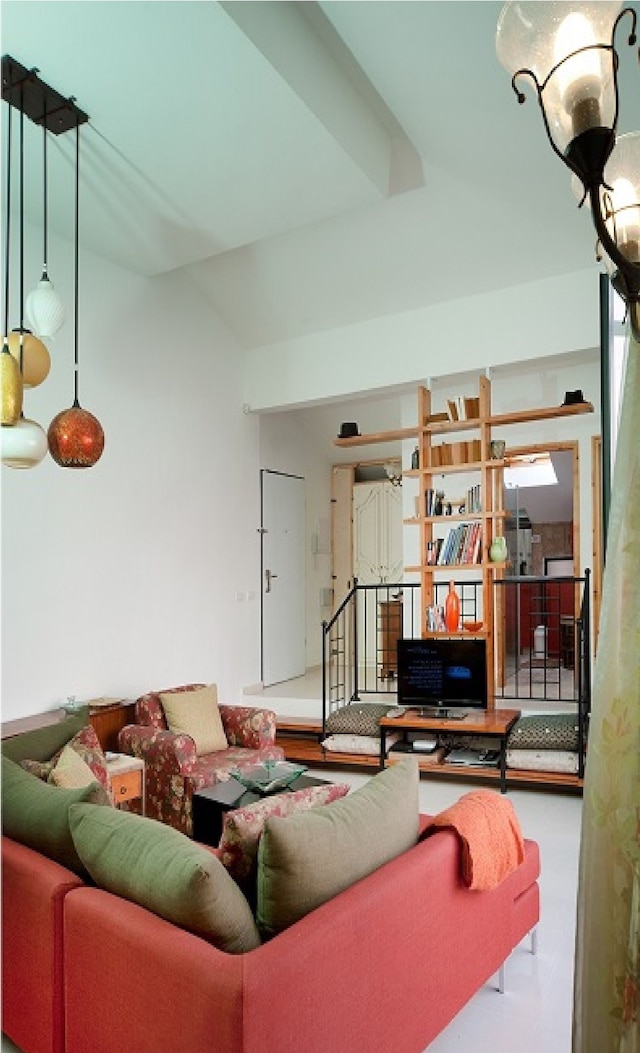 チャーミング サニー ヘイブン ウィズ バルコニー バイ シー エヌ レント