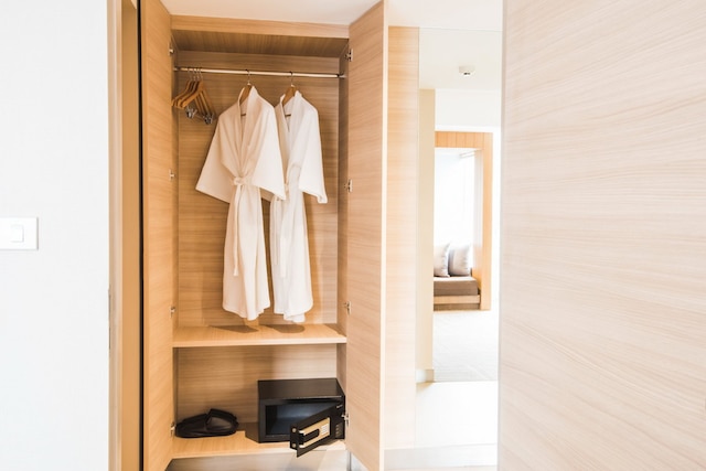 トゥー スリー ホームリー ホテル