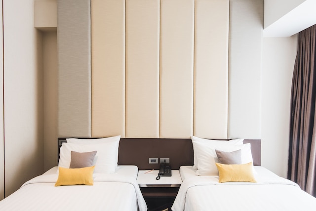 トゥー スリー ホームリー ホテル