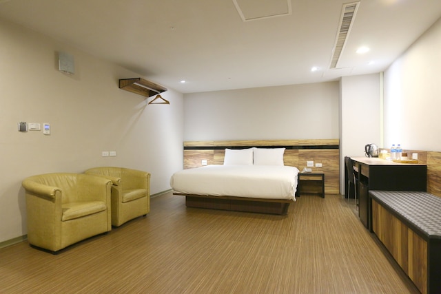 トップ L ホテル (鼎立商務旅館)