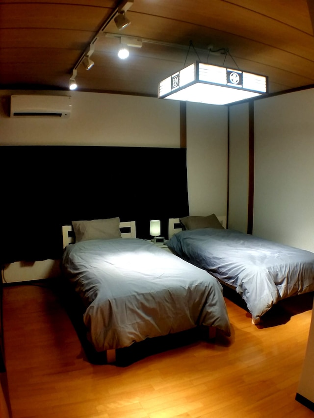 ツドウステイ　ヒコソ