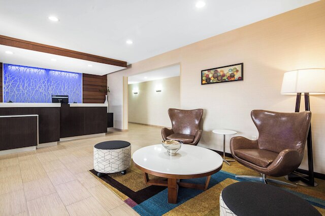 フェアフィールド イン & スイーツ バイ マリオット サンタフェ