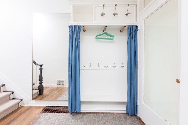 アップルウッド スイーツ - クイーン ウェスト