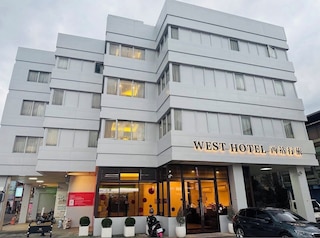 ウェスト ホテル