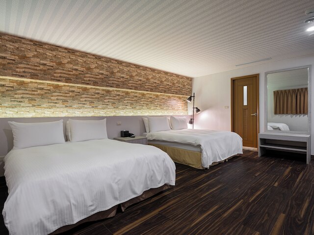 ウェスト ホテル