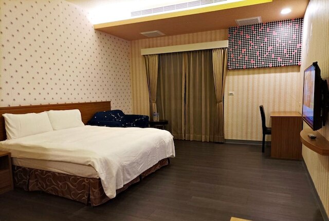 クリスタル ホテル