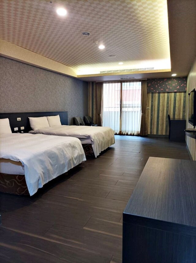 クリスタル ホテル