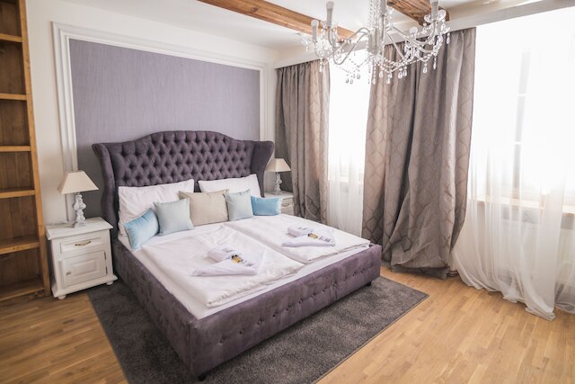 クルムロフスカ ポハーカ