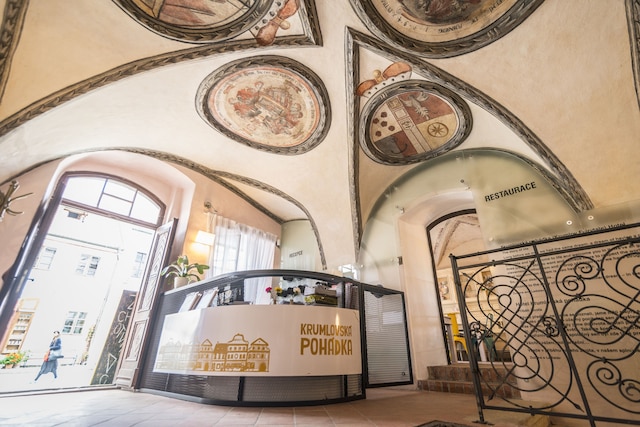 クルムロフスカ ポハーカ